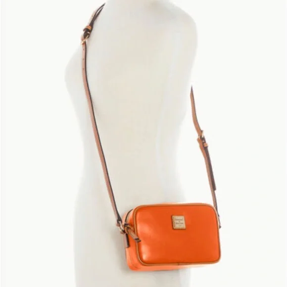 Dooney & Bourke Wexford Leather Camera Crossbody Coral - Picture 14 of 14